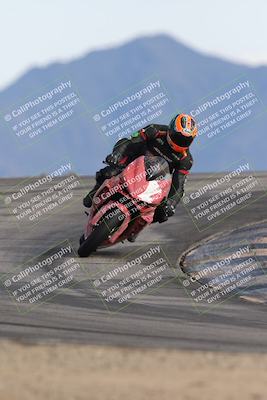 media/Nov-16-2025-Race Pace (Sun) [[8c5fa54630]]/Verified Riders/8-Turn 12 (120pm)/